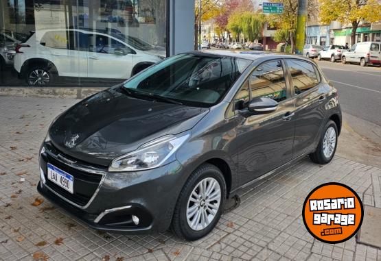 Autos - Peugeot 208 ALLURE NAV 2019 Nafta 90000Km - En Venta