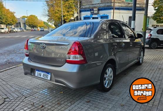 Autos - Toyota ETIOS XLS 1.5N 6MT 2018 Nafta 90000Km - En Venta