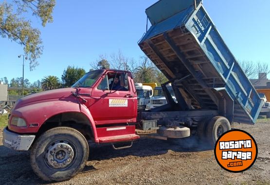 Camiones y Grúas - Vendo/permuto Ford 14000 - En Venta