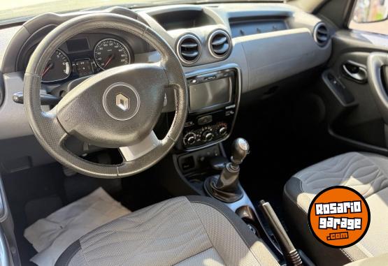 Autos - Renault DUSTER LUXE 2.0 4X2 NAV 2013 Nafta 153000Km - En Venta