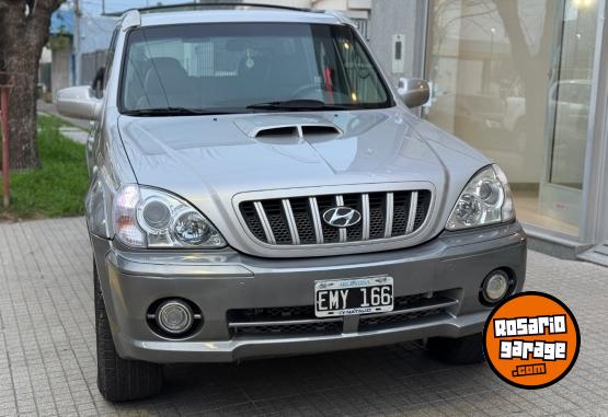 Camionetas - Hyundai TERRACAN GL 2.9 2004 Diesel 240000Km - En Venta