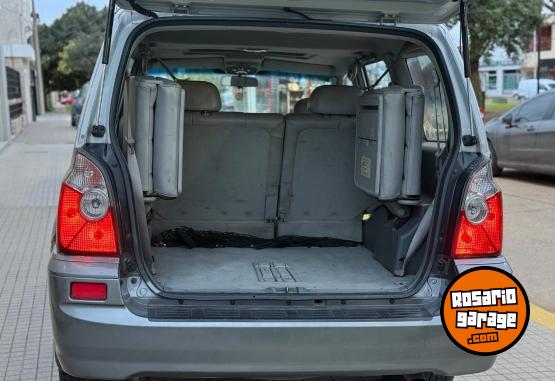 Camionetas - Hyundai TERRACAN GL 2.9 2004 Diesel 240000Km - En Venta