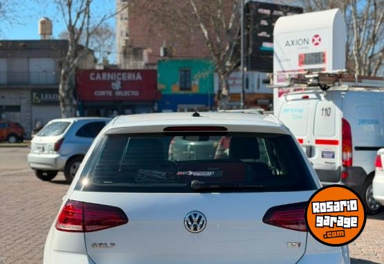 Autos - Volkswagen GOLF HIGHLINE 2017 Nafta 133000Km - En Venta