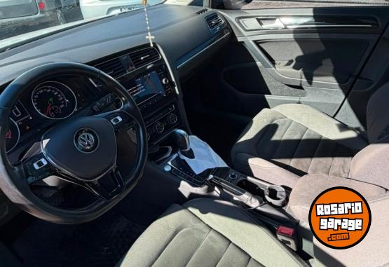 Autos - Volkswagen GOLF HIGHLINE 2017 Nafta 133000Km - En Venta