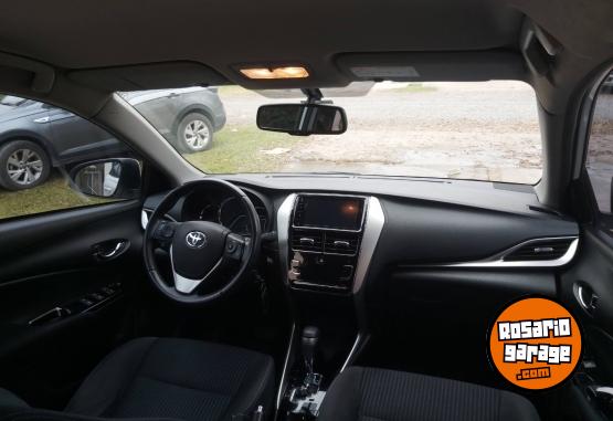 Autos - Toyota Yaris XLS 2021 Nafta 160000Km - En Venta