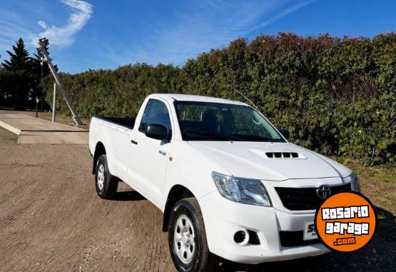 Camionetas - Toyota Hilux cabina simple 2014 Diesel 366000Km - En Venta