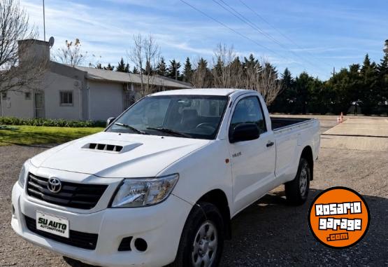Camionetas - Toyota Hilux cabina simple 2014 Diesel 366000Km - En Venta