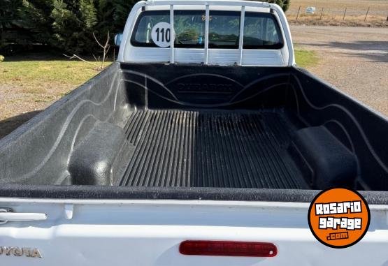 Camionetas - Toyota Hilux cabina simple 2014 Diesel 366000Km - En Venta