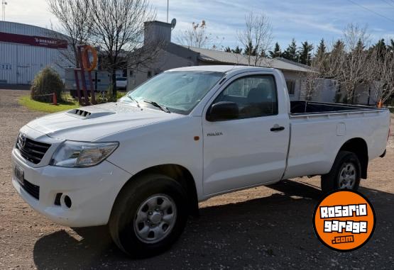 Camionetas - Toyota Hilux cabina simple 2014 Diesel 366000Km - En Venta