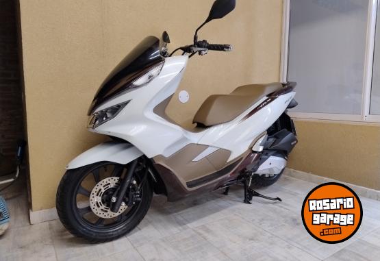 Motos - Honda PCX 2020 Nafta 3700Km - En Venta