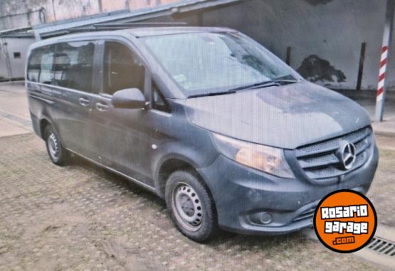 Camionetas - Mercedes Benz Vito 119, 9 asientos 2017 Nafta 171000Km - En Venta