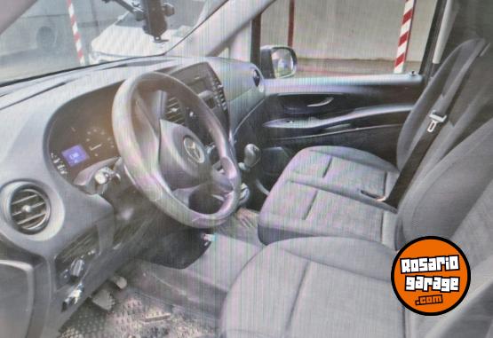 Camionetas - Mercedes Benz Vito 119, 9 asientos 2017 Nafta 171000Km - En Venta