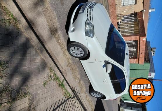 Autos - Toyota Etios xs 2016 Nafta 161000Km - En Venta