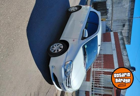 Autos - Toyota Etios xs 2016 Nafta 161000Km - En Venta