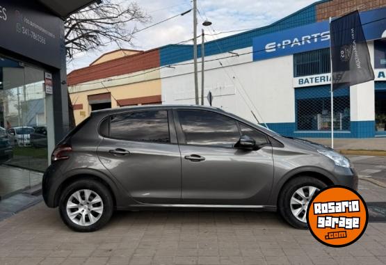 Autos - Peugeot 208 ACTIVE 1.5 N 2016 Nafta 135785Km - En Venta