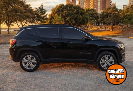 Camionetas - Jeep COMPASS LONGITUDE 2.4 AT 2021 Nafta 102000Km - En Venta