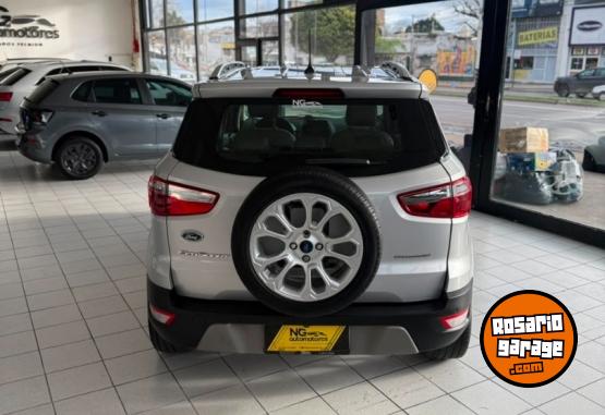 Autos - Ford EcoSport Titanium 2021 Nafta 84000Km - En Venta
