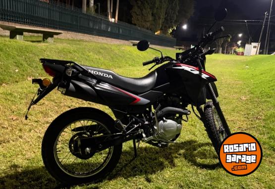 Motos - Honda XR 150 2025 Nafta 4300Km - En Venta