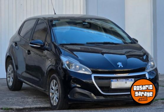 Autos - Peugeot 208 2017 Nafta 89000Km - En Venta
