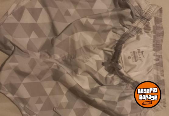 Indumentaria - Short Nike original Mujer - En Venta