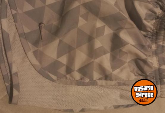 Indumentaria - Short Nike original Mujer - En Venta