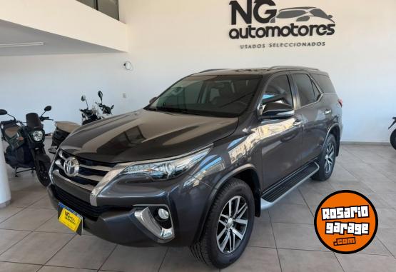 Camionetas - Toyota SW4 Srx 2017 Diesel 147000Km - En Venta