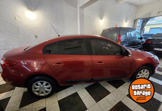 Autos - Renault Fluence 2011 Nafta 143000Km - En Venta