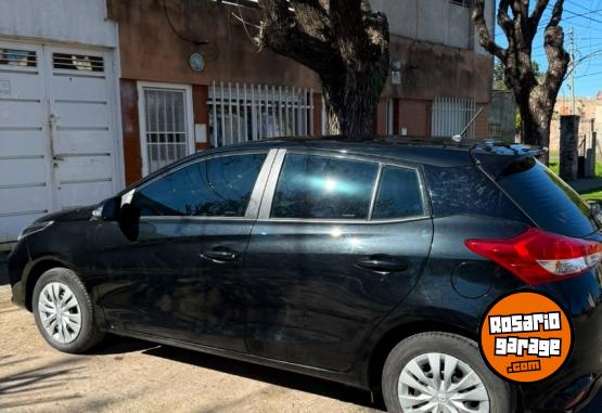 Autos - Toyota TOYOTA YARIS 1.5 5 PTAS 2025 Nafta 10000Km - En Venta