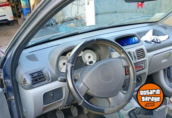 Autos - Renault Clio pax plus tipo sedan 2009 Nafta 147000Km - En Venta