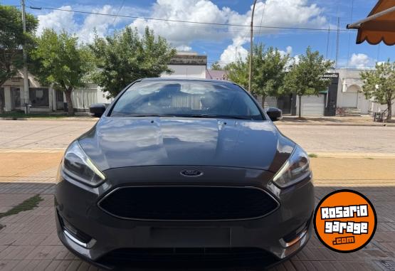 Autos - Ford FOCUS 2017 Nafta 160000Km - En Venta