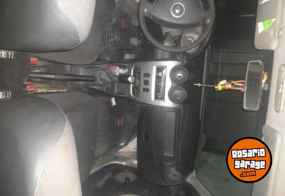 Autos - Renault Logan 1.6 2011 GNC 220000Km - En Venta