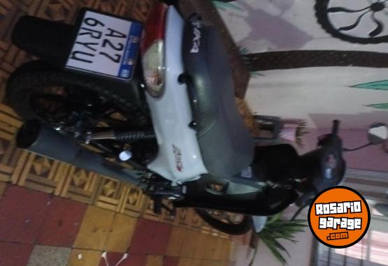 Motos - Otra marca Ika sialom 2025 Nafta 7000Km - En Venta