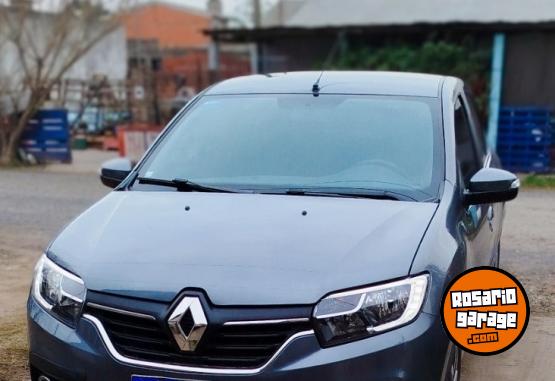 Autos - Renault Logan Intens 2023 Nafta 42900Km - En Venta