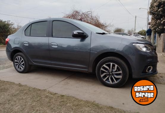 Autos - Renault Logan Intens 2023 Nafta 42900Km - En Venta
