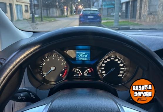 Autos - Ford Focus 2015 Nafta 107320Km - En Venta