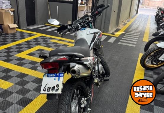 Motos - Motomel Skua Silver 2026 Nafta 5000Km - En Venta