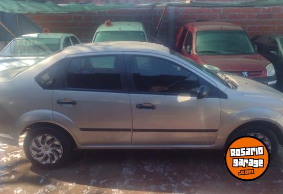 Autos - Ford Fiesta Max 2007 Nafta 170000Km - En Venta