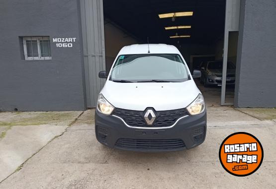 Utilitarios - Renault Kangoo 2021 Nafta 132000Km - En Venta