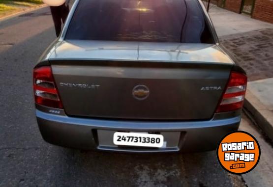 Autos - Chevrolet Astra GLS 2010 GNC 223000Km - En Venta