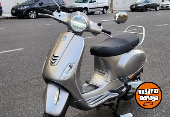 Motos - Vespa Vxl 150 inyección abs led 2024 Nafta 13000Km - En Venta