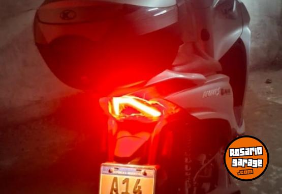 Motos - Kymco Ñew people 150 2023 Nafta 12000Km - En Venta