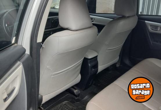 Autos - Toyota Corolla XEI CVT PACK 2016 Nafta 120000Km - En Venta