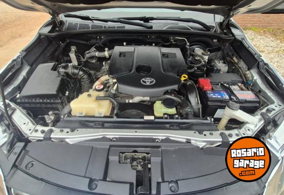 Camionetas - Toyota SW4 SRX A/T 7A 2018 Diesel 140000Km - En Venta