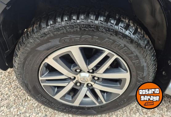 Camionetas - Toyota SW4 SRX A/T 7A 2018 Diesel 140000Km - En Venta