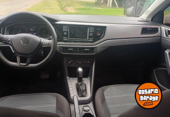 Autos - Volkswagen Nivus 2021 Nafta 104000Km - En Venta