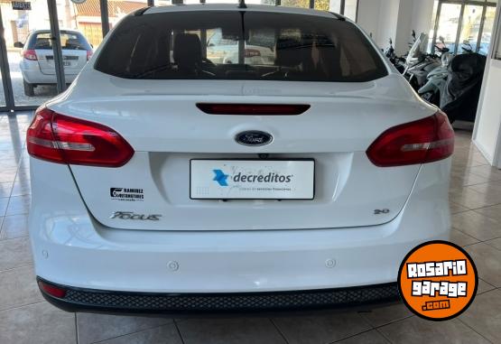 Autos - Ford FOCUS SE PLUS 2016 Nafta 110000Km - En Venta