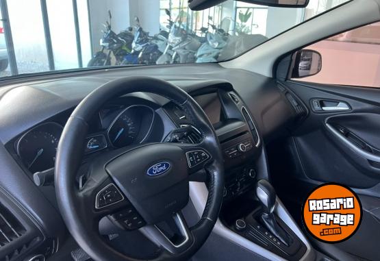 Autos - Ford FOCUS SE PLUS 2016 Nafta 110000Km - En Venta