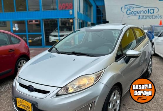 Autos - Ford Fiesta titanium 2011 Nafta 157000Km - En Venta