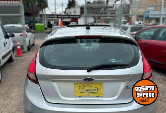 Autos - Ford Fiesta titanium 2011 Nafta 157000Km - En Venta