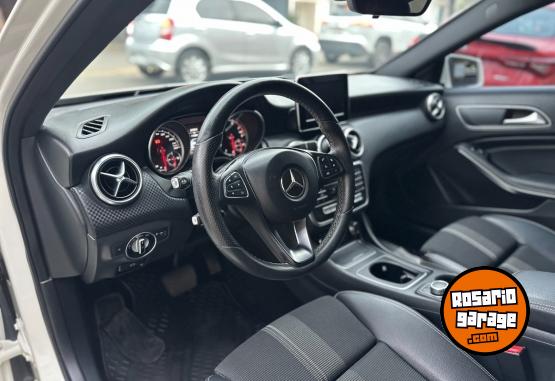 Autos - Mercedes Benz A200 Urban 2018 Nafta 115000Km - En Venta